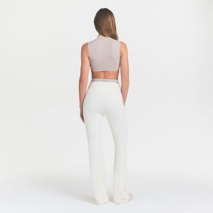 NikeSKIMS MATTE SLIM FLARE LEGGING - IVORY - image 23
