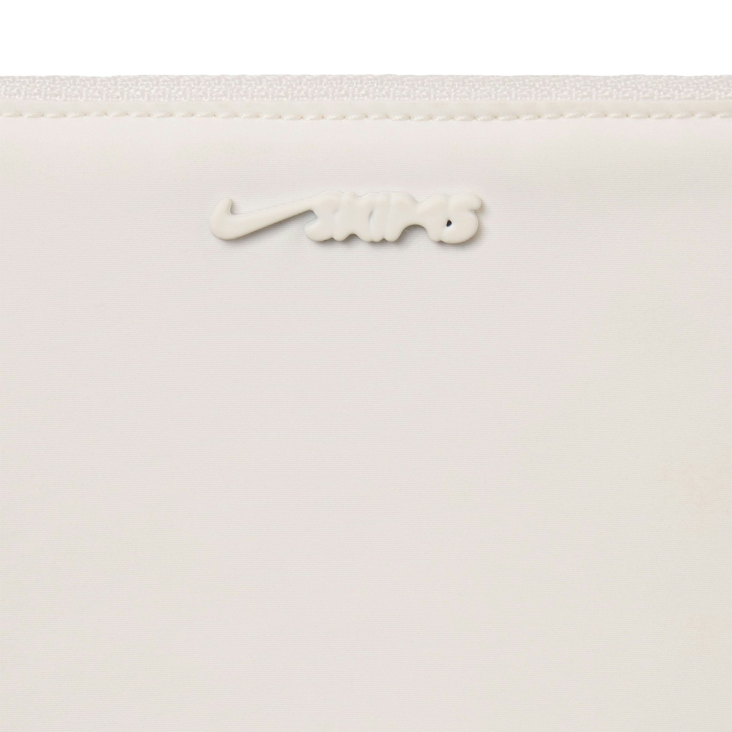 NikeSKIMS ACCESSORIES CLIPPABLE POUCH - IVORY