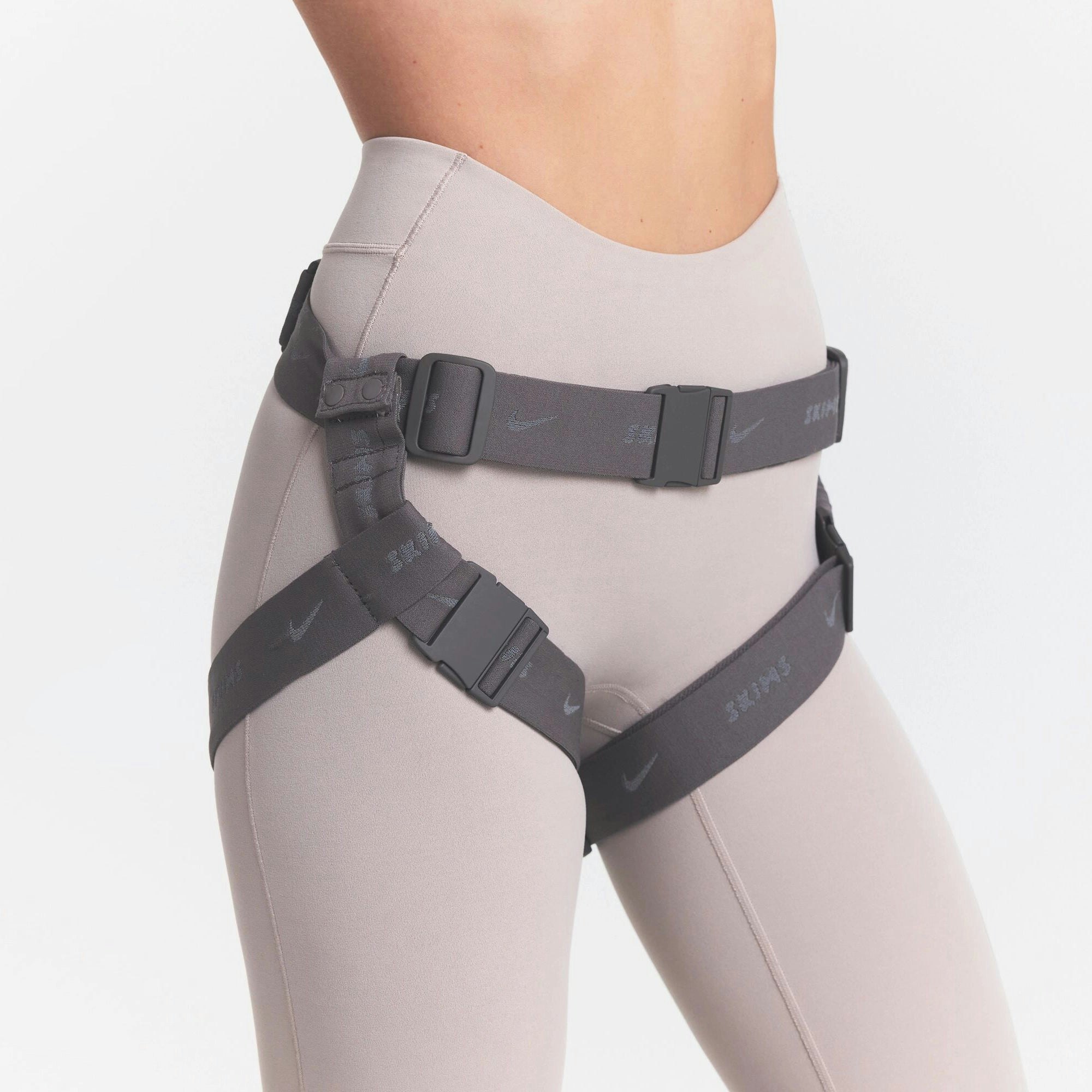 NikeSKIMS ACCESSORIES HARNESS WAISTPACK - ARMOR