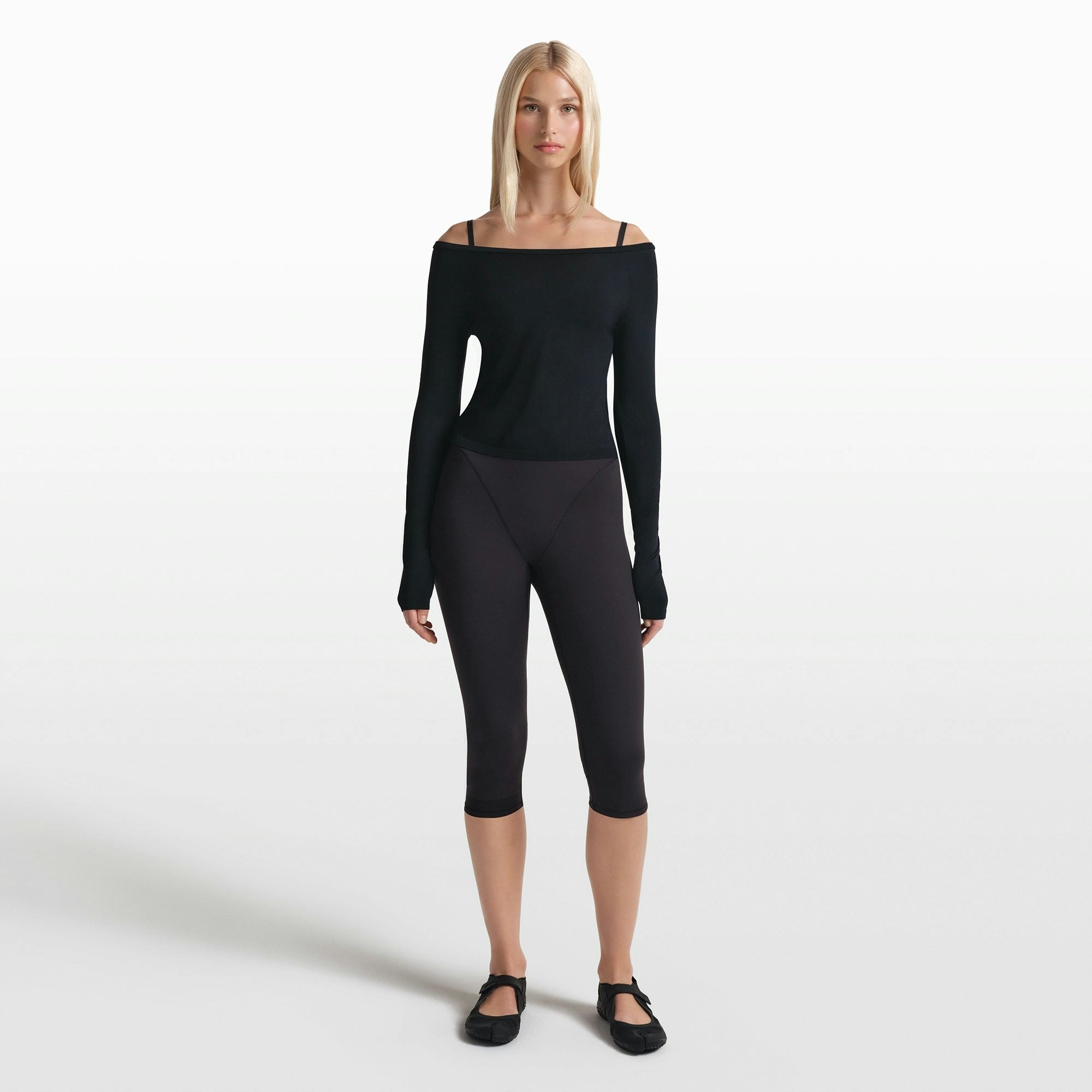 NikeSKIMS STRETCH KNIT LONG SLEEVE BOATNECK TOP - OBSIDIAN