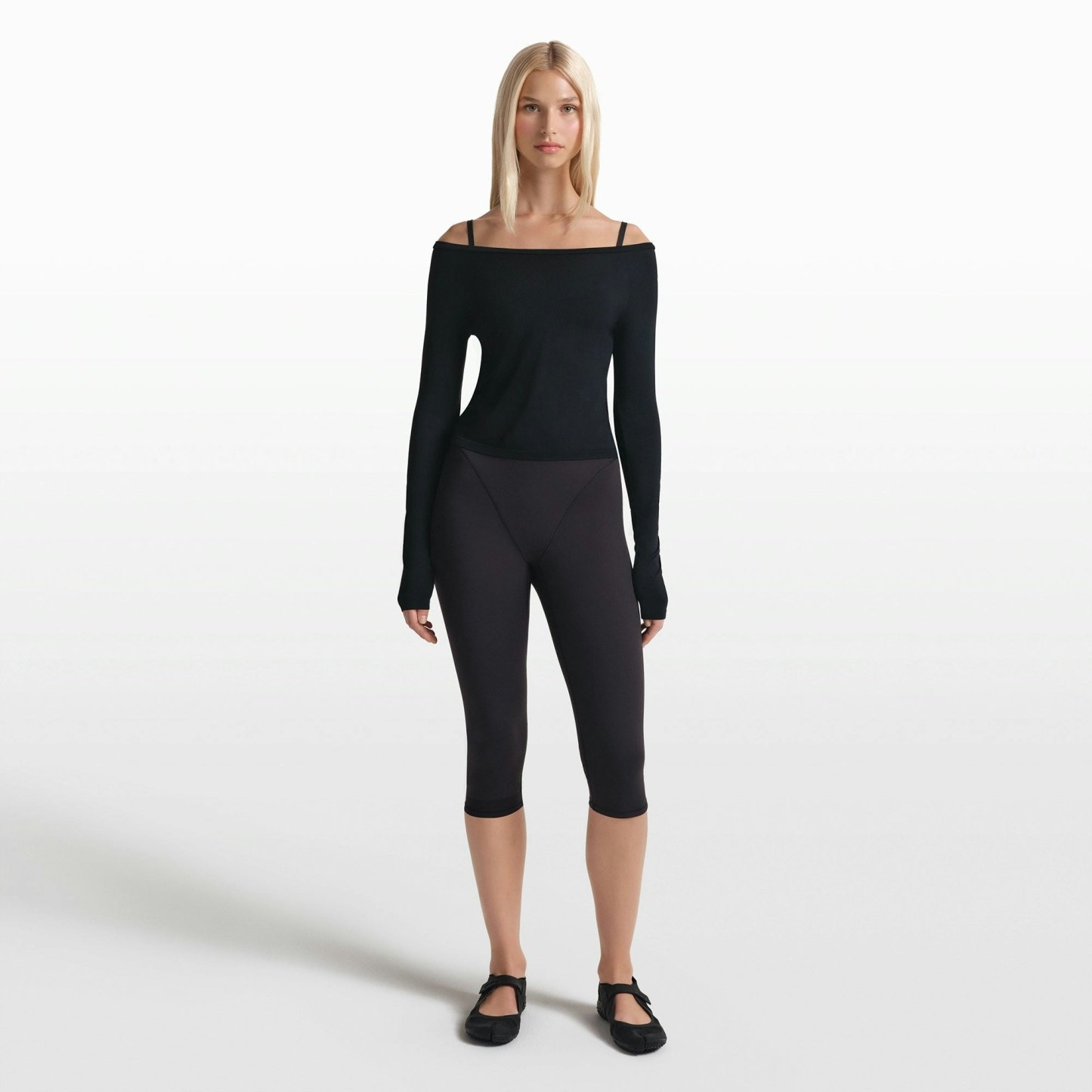 NikeSKIMS STRETCH KNIT LONG SLEEVE BOATNECK TOP - OBSIDIAN