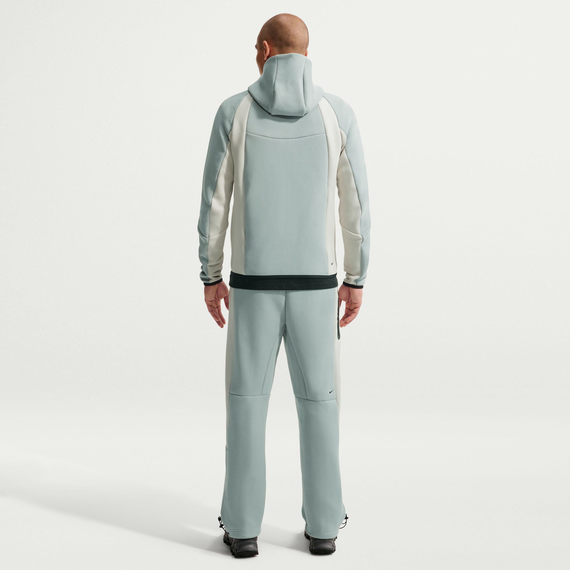 Nike Tech Men's Colour-Block Open-Hem Fleece Trousers - Light Pumice/Light Bone/Black/Black