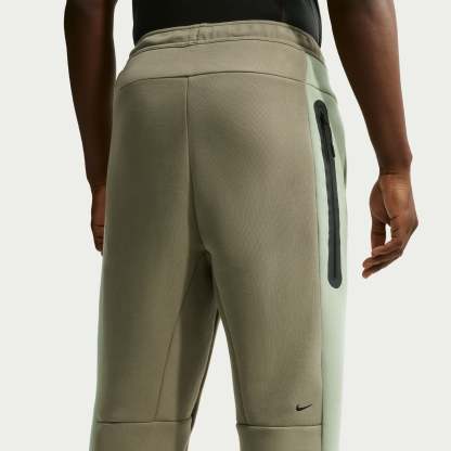 Nike Tech Men's Colour-Block Open-Hem Fleece Trousers - Silver Sage/Jade Horizon/Black