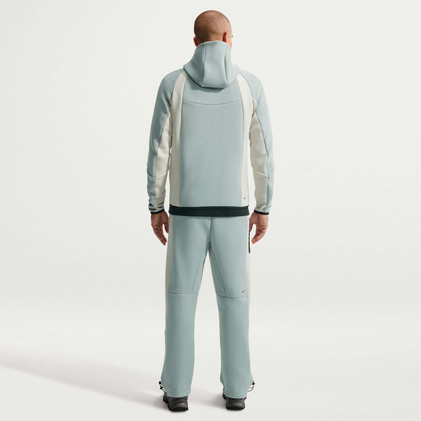 Nike Tech Men's Colour-Block Full-Zip Fleece Windrunner Jacket - Light Pumice/Light Bone/Black