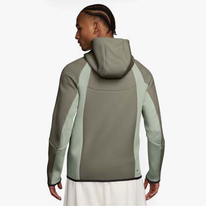 Nike Tech Men's Colour-Block Full-Zip Fleece Windrunner Jacket - Silver Sage/Jade Horizon/Black