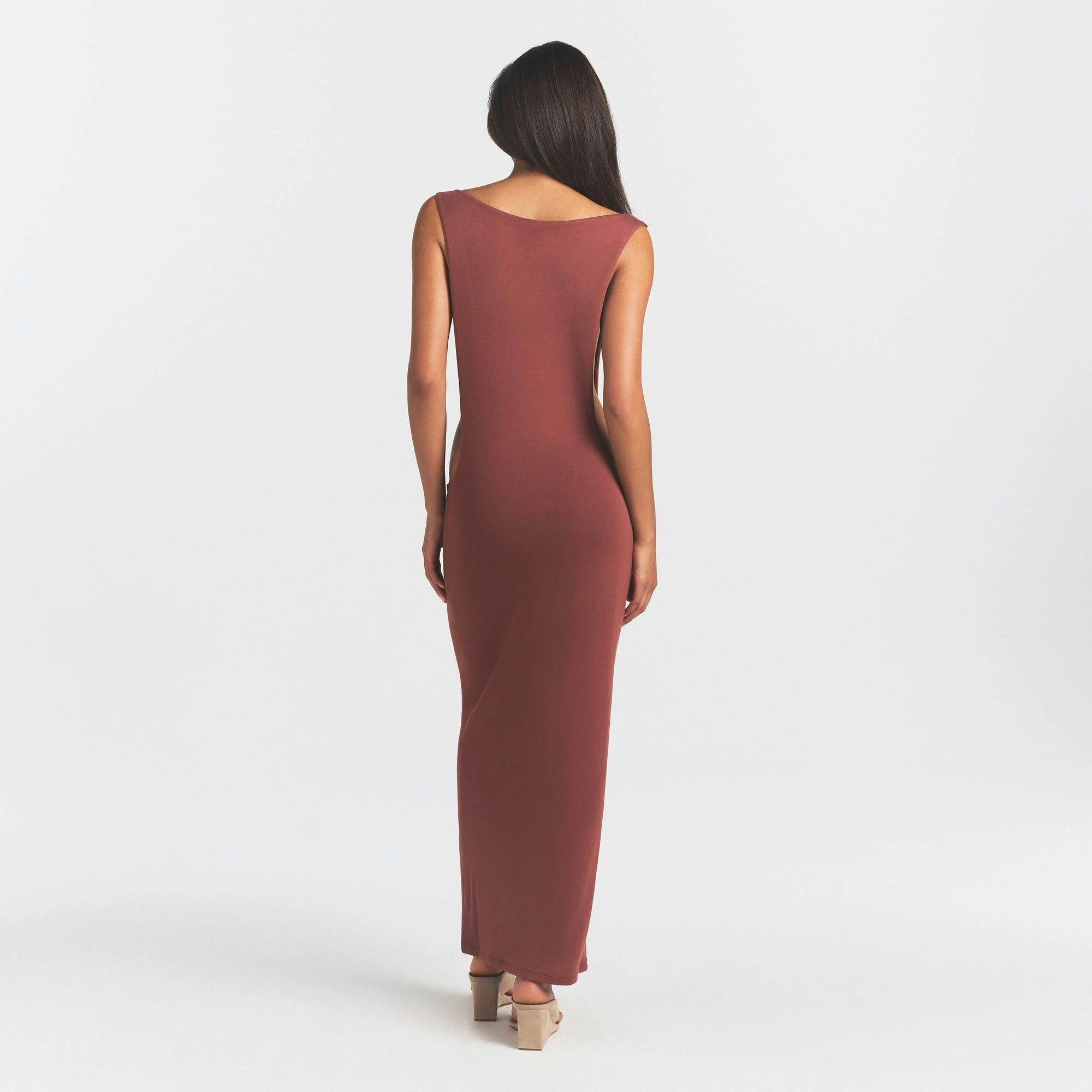 SMOOTH LAYERS CUT OUT LONG DRESS - HENNA - image 4