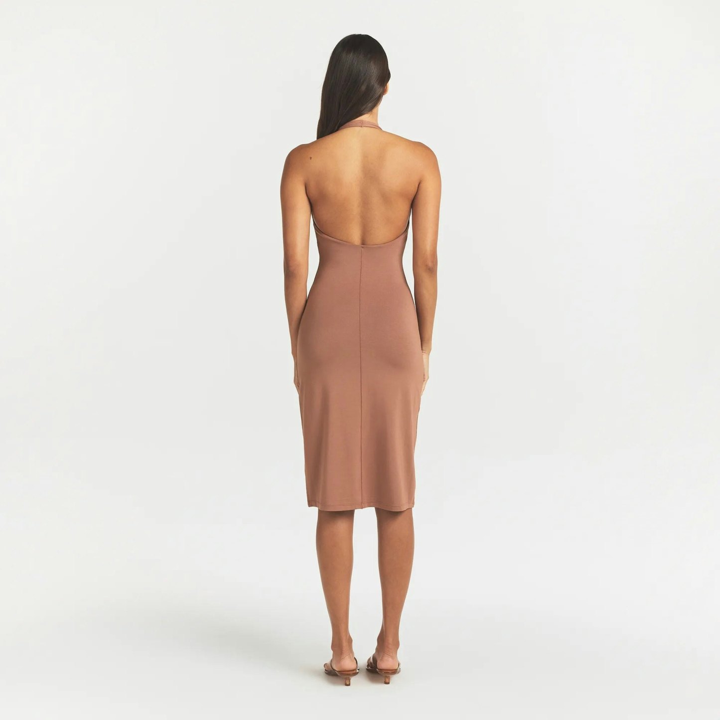 SMOOTH LAYERS PLUNGE HALTER MIDI DRESS - NUTMEG - image 15