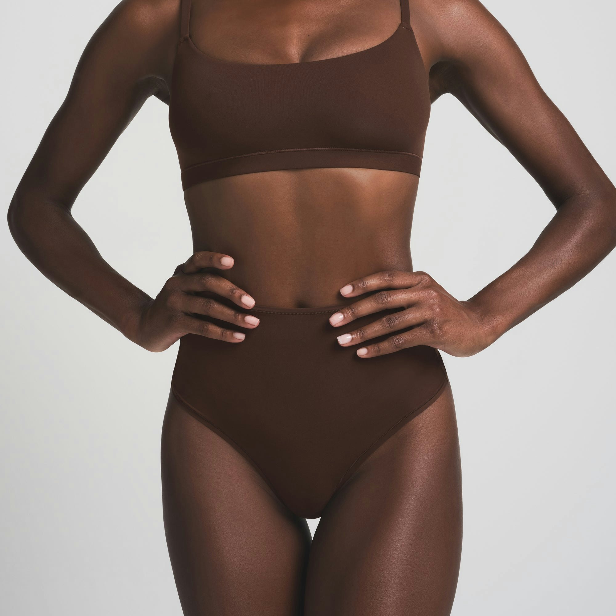 FITS EVERYBODY HIGH-WAISTED THONG - COCOA