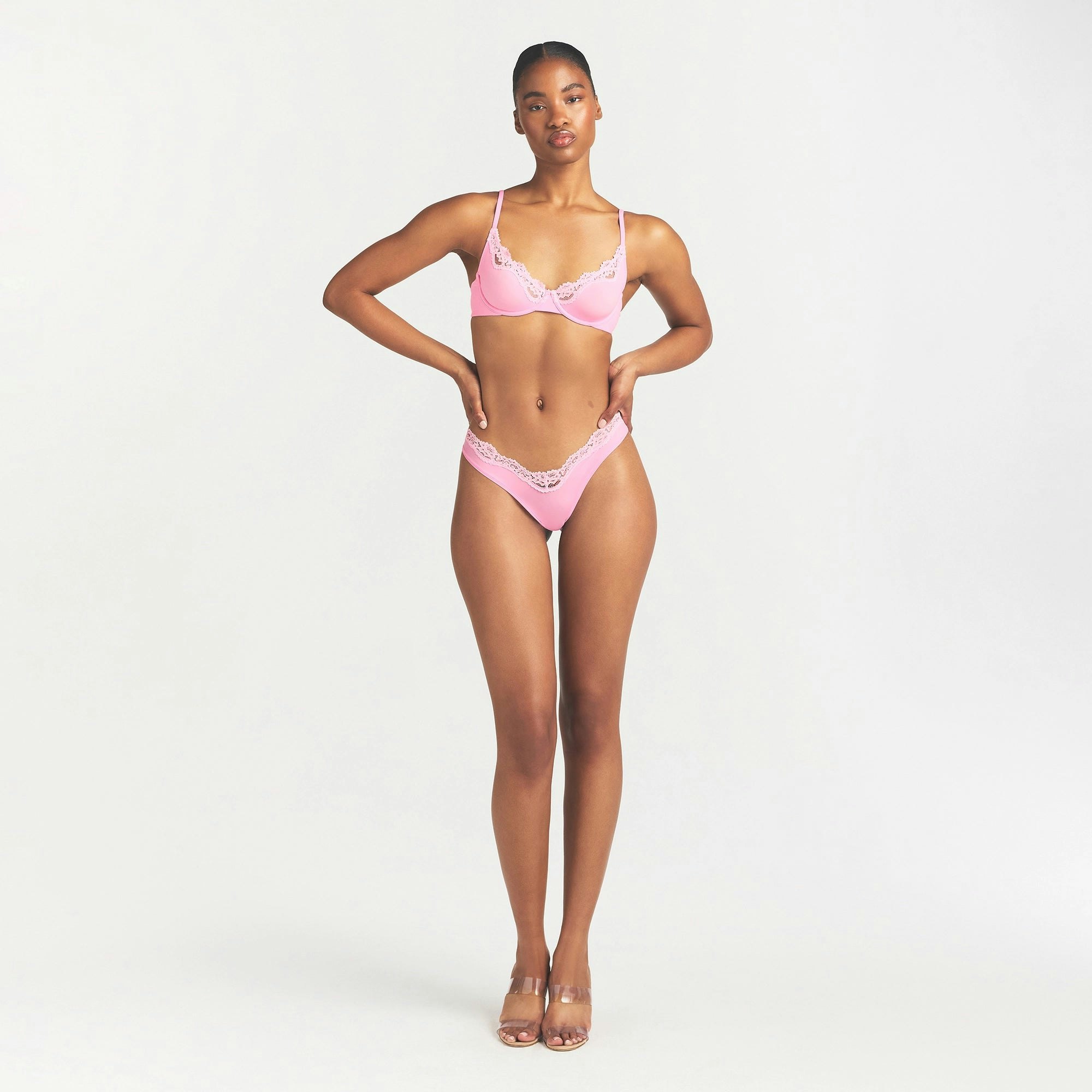 FITS EVERYBODY LACE STRING THONG - BUBBLE GUM TONAL