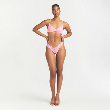 FITS EVERYBODY LACE STRING THONG - BUBBLE GUM TONAL