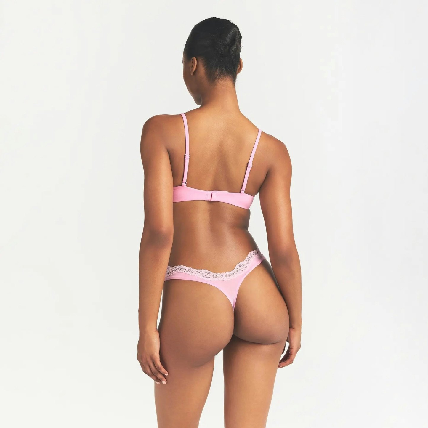 FITS EVERYBODY LACE DIPPED THONG - BUBBLE GUM TONAL
