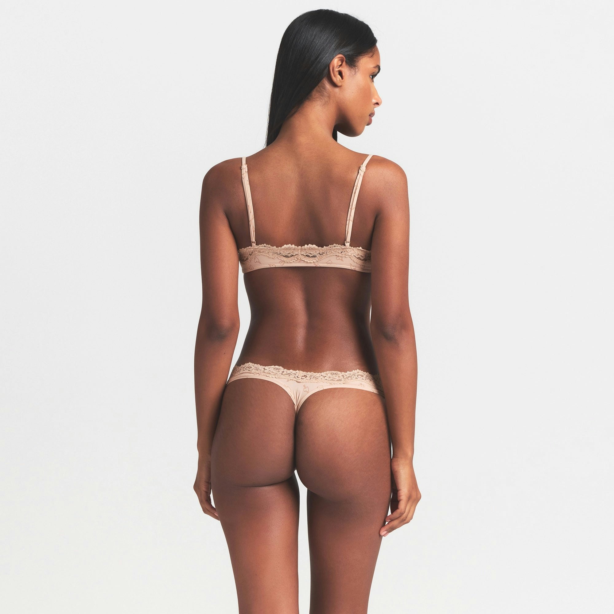 FITS EVERYBODY LACE DIPPED THONG - MICA SKETCHED HEARTS