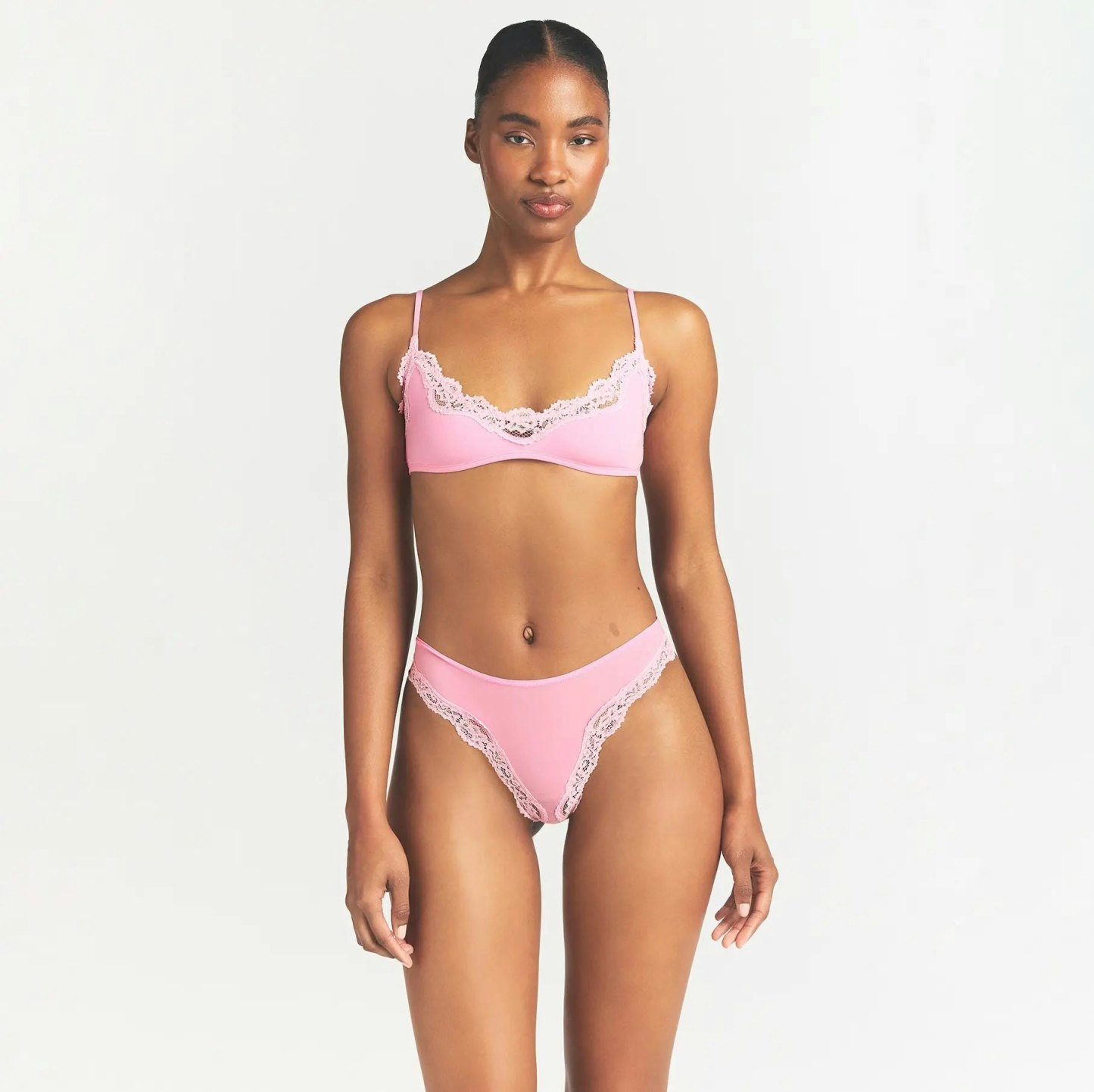 FITS EVERYBODY LACE TANGA - BUBBLE GUM TONAL