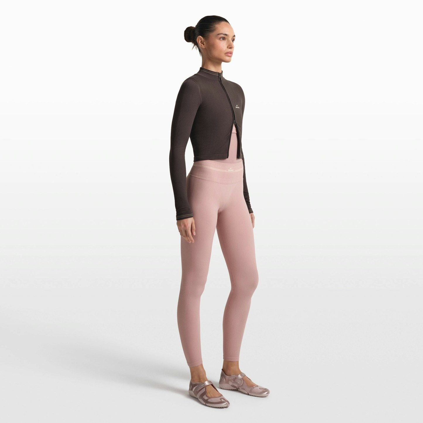NikeSKIMS RIBBED SEAMLESS 26" LEGGING - HIMALAYAN - image 9