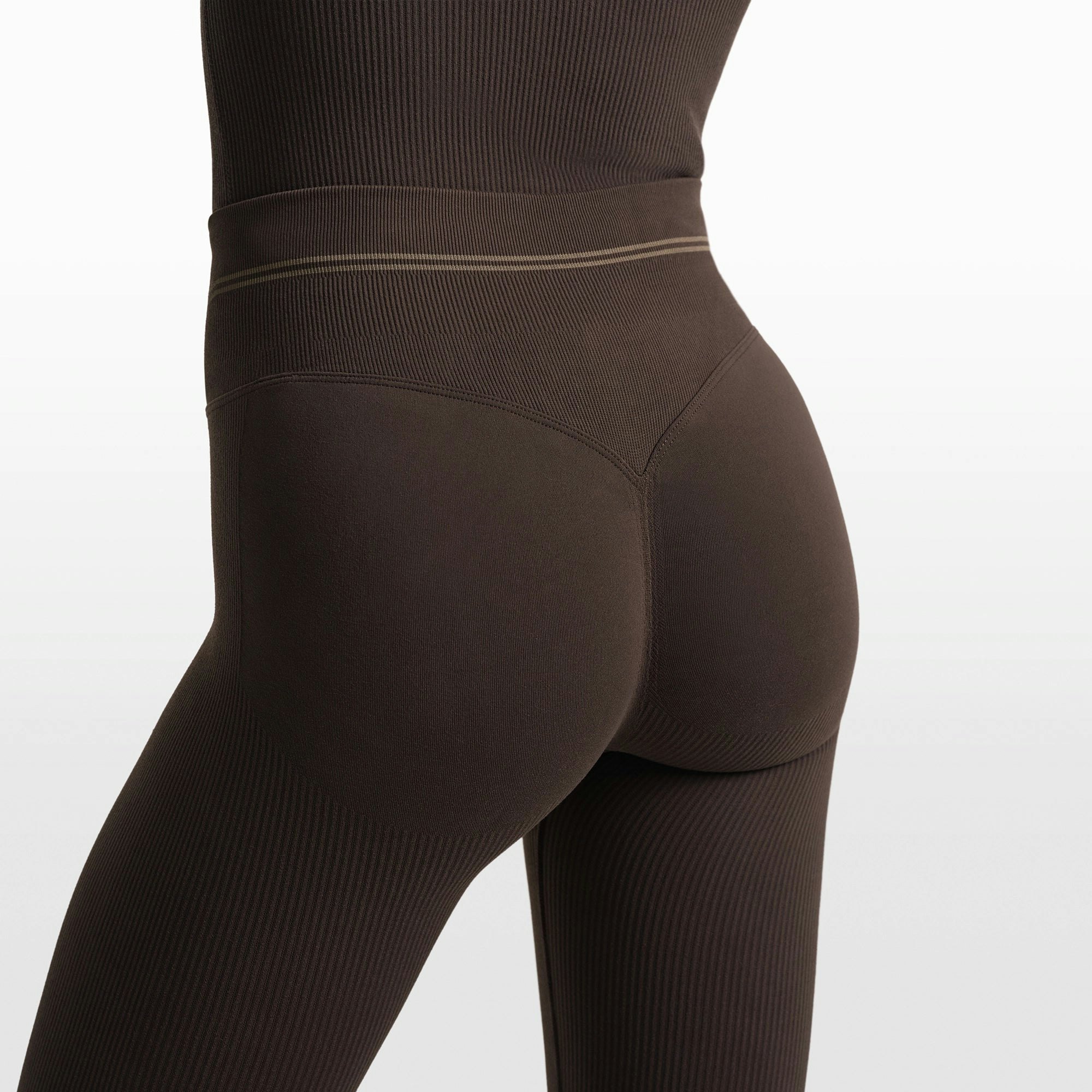 NikeSKIMS RIBBED SEAMLESS 26" LEGGING - PHOENIX - image 18