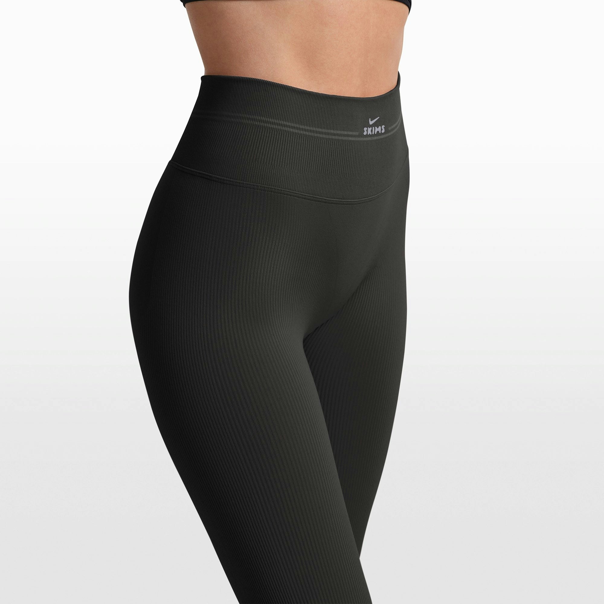 NikeSKIMS RIBBED SEAMLESS 34" STRAIGHT LEGGING - OBSIDIAN - image 2
