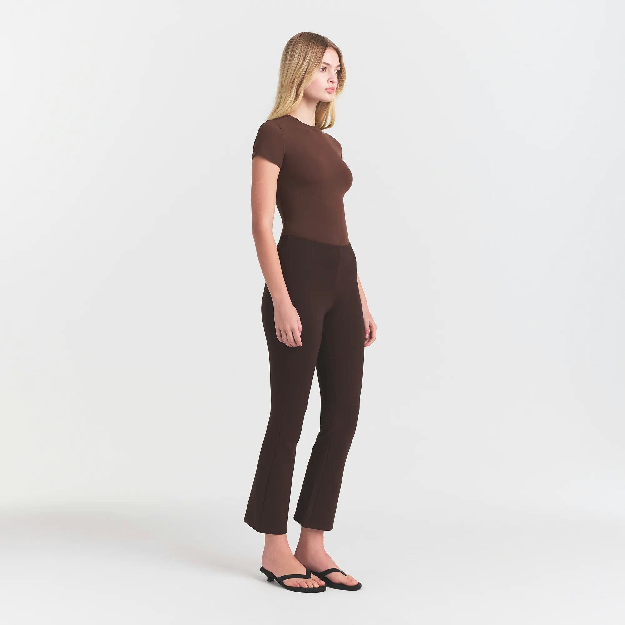 THE ESSENTIAL COLLECTION HIGH-WAISTED CROPPED KICK FLARE PANT - ESPRESSO - image 8