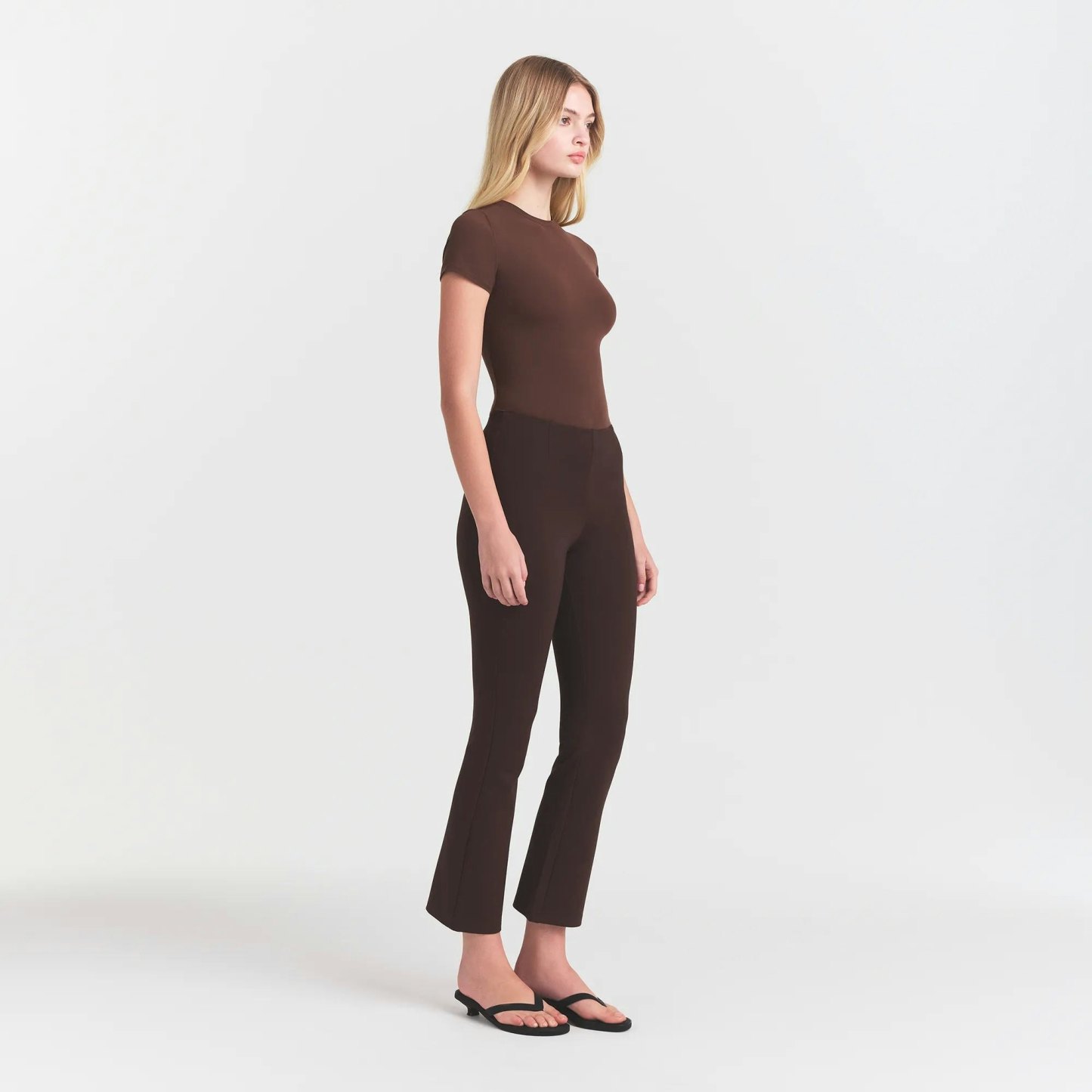 THE ESSENTIAL COLLECTION HIGH-WAISTED CROPPED KICK FLARE PANT - ESPRESSO - image 8