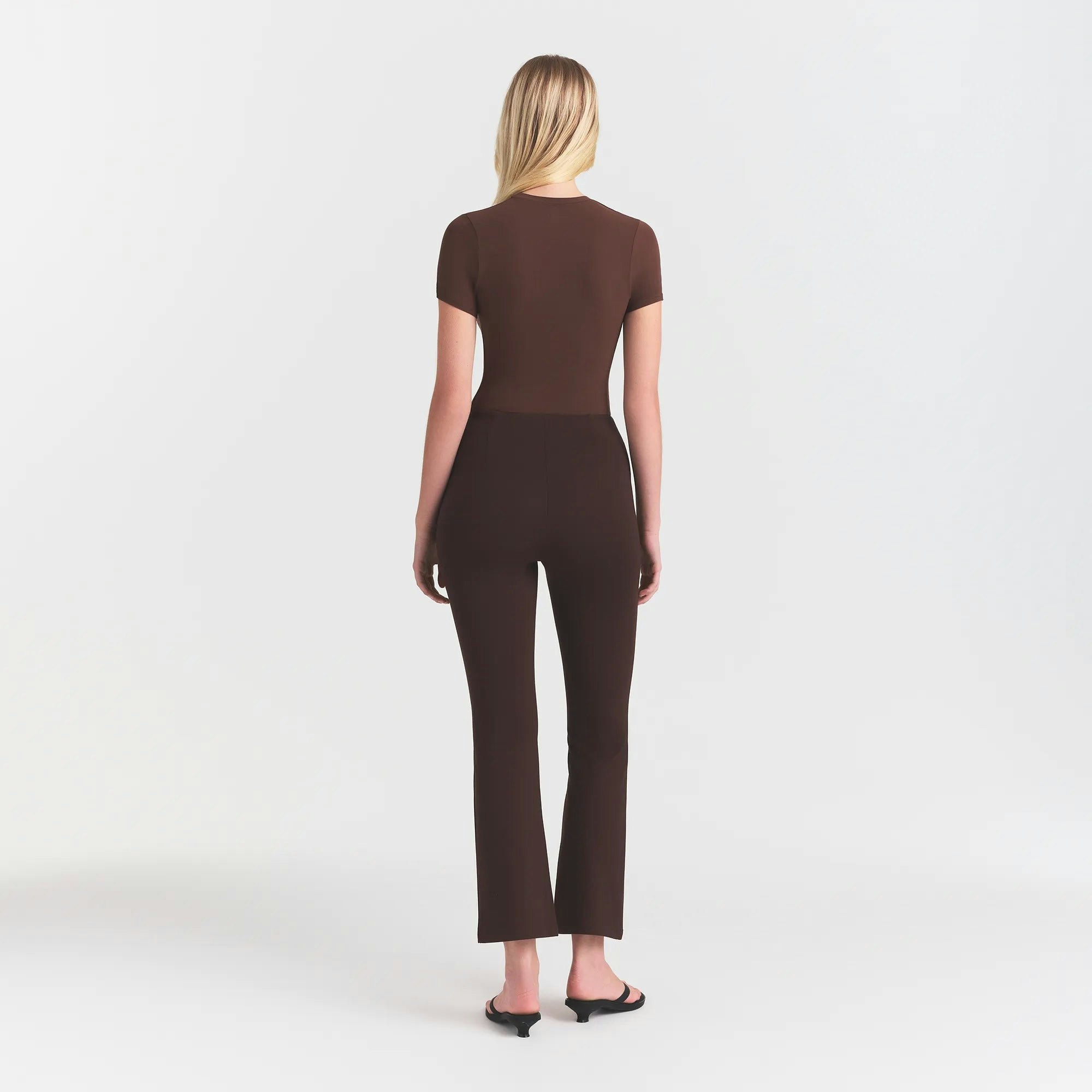 THE ESSENTIAL COLLECTION HIGH-WAISTED CROPPED KICK FLARE PANT - ESPRESSO - image 10