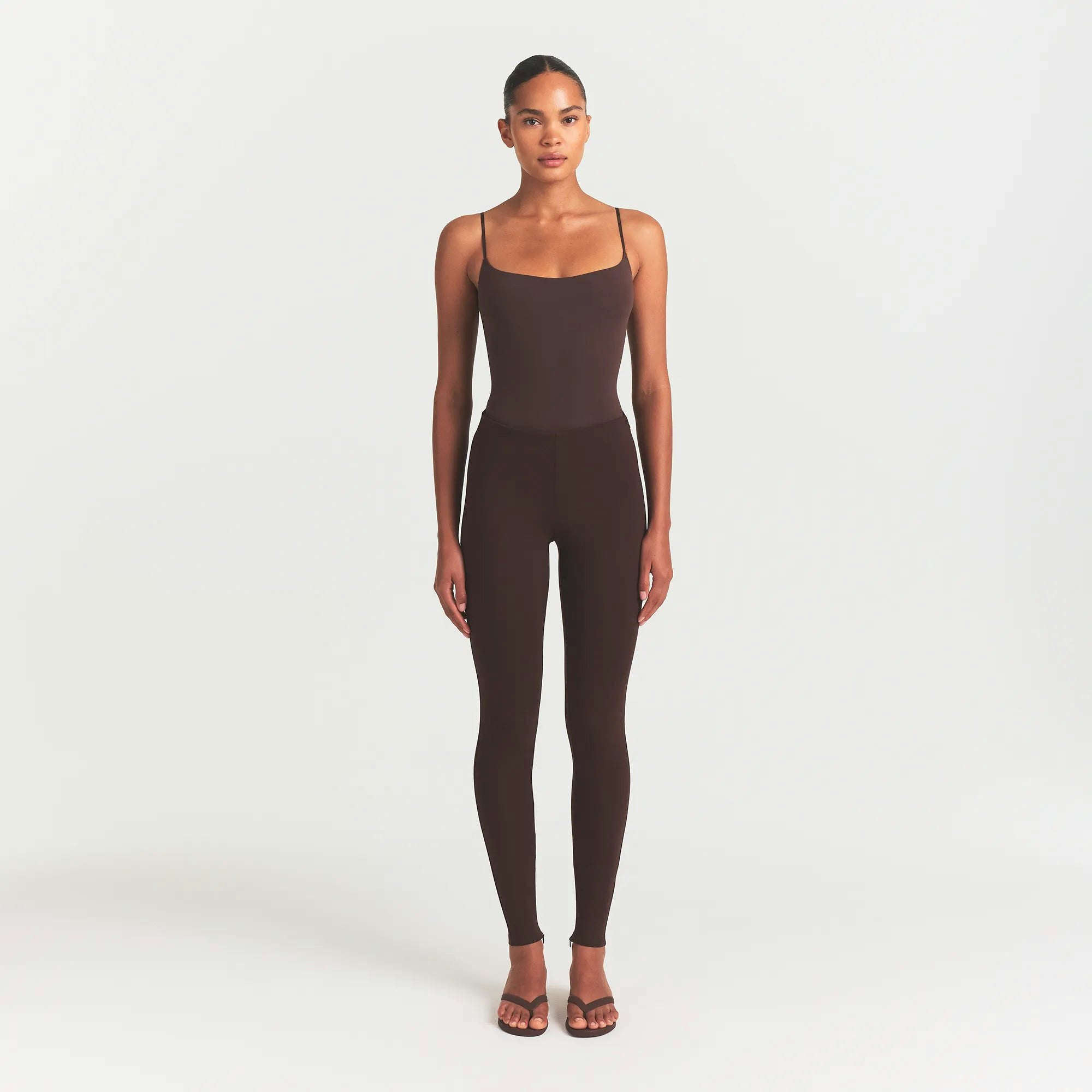 THE ESSENTIAL COLLECTION HIGH-WAISTED LEGGING - ESPRESSO - image 8