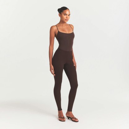 THE ESSENTIAL COLLECTION HIGH-WAISTED LEGGING - ESPRESSO - image 7