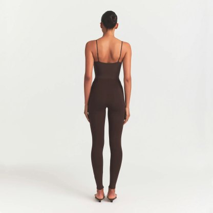 THE ESSENTIAL COLLECTION HIGH-WAISTED LEGGING - ESPRESSO - image 11