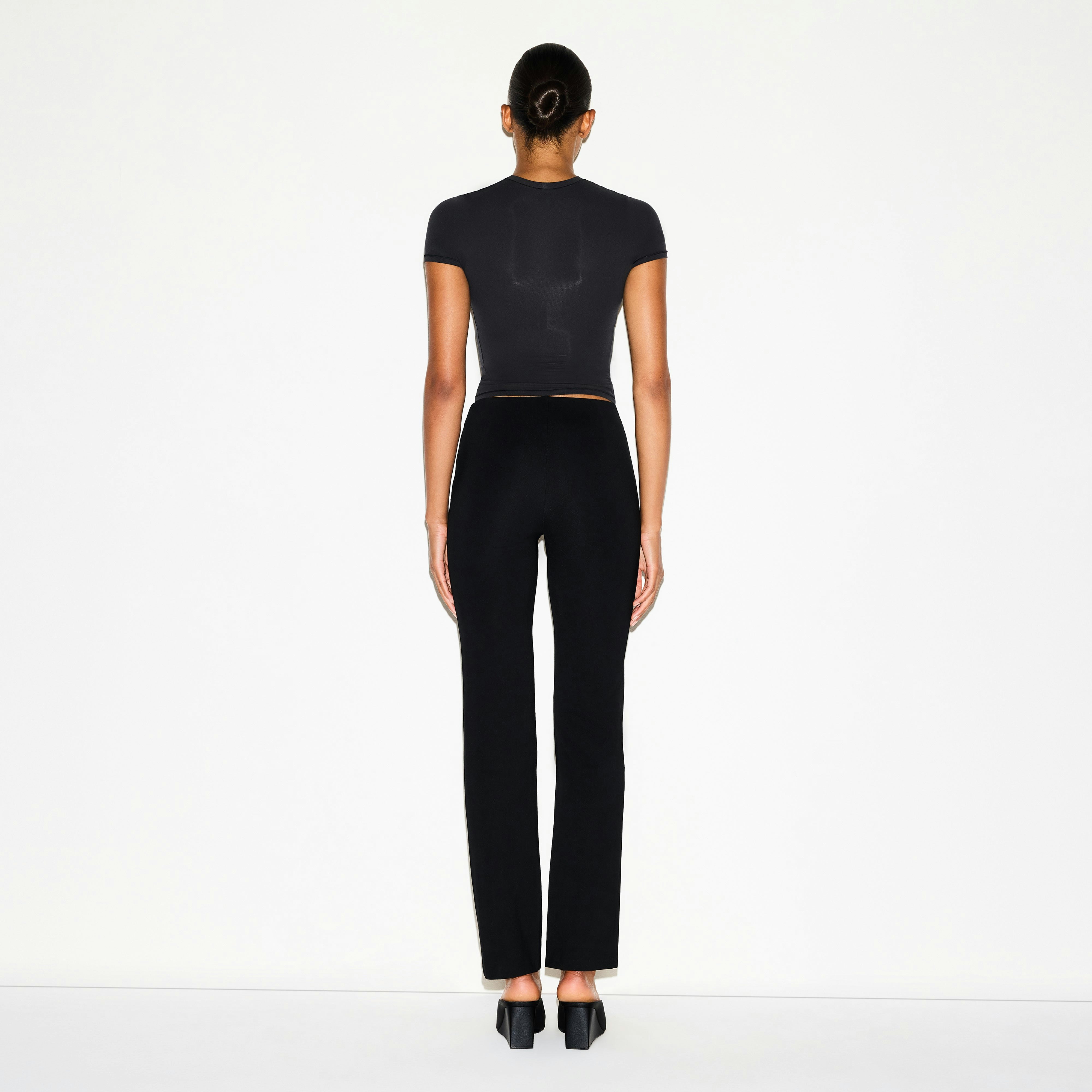 THE ESSENTIAL COLLECTION HIGH-WAISTED PINTUCK STRAIGHT LEG PANT - OBSIDIAN - image 4