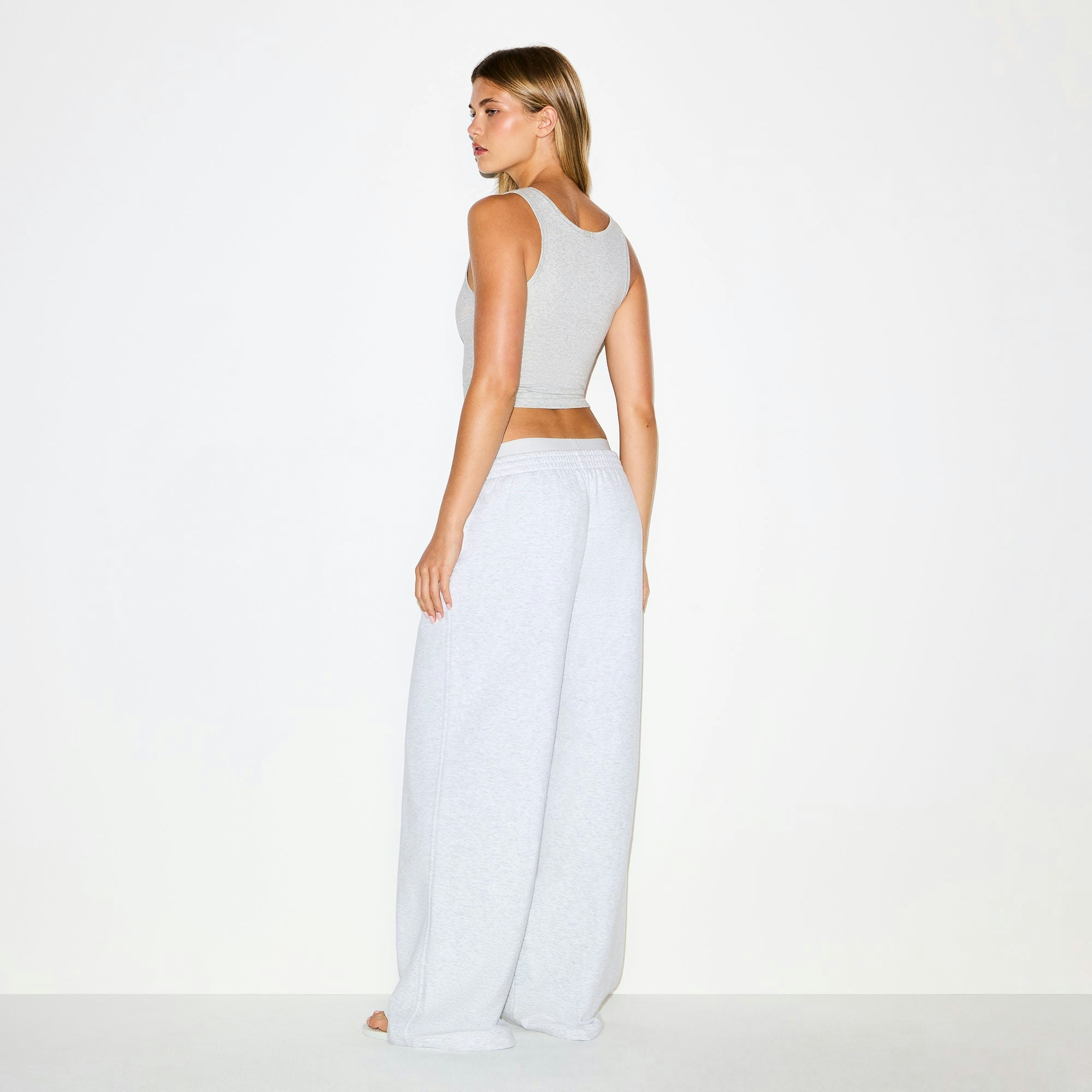 COTTON FLEECE OVERSIZED DOUBLE WAISTBAND PANT - LIGHT HEATHER GREY - image 4