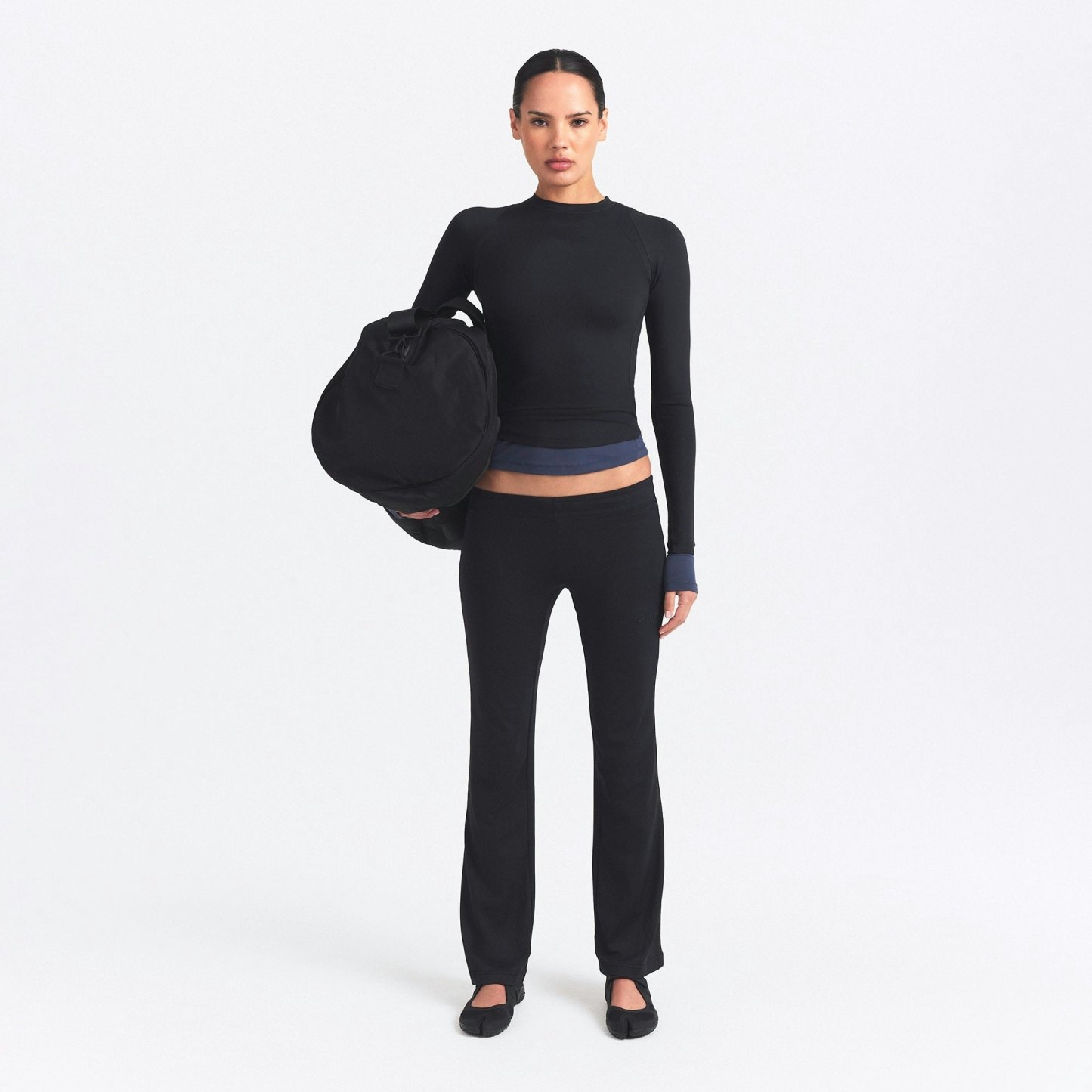 NikeSKIMS AIRY LOW RISE MINI FLARE PANT - OBSIDIAN