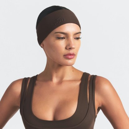 NikeSKIMS ACCESSORIES HEADBAND - DARK SEPIA - image 6