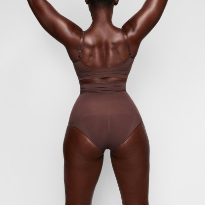 SEAMLESS SCULPT HIGH-WAISTED BRIEF - COCOA