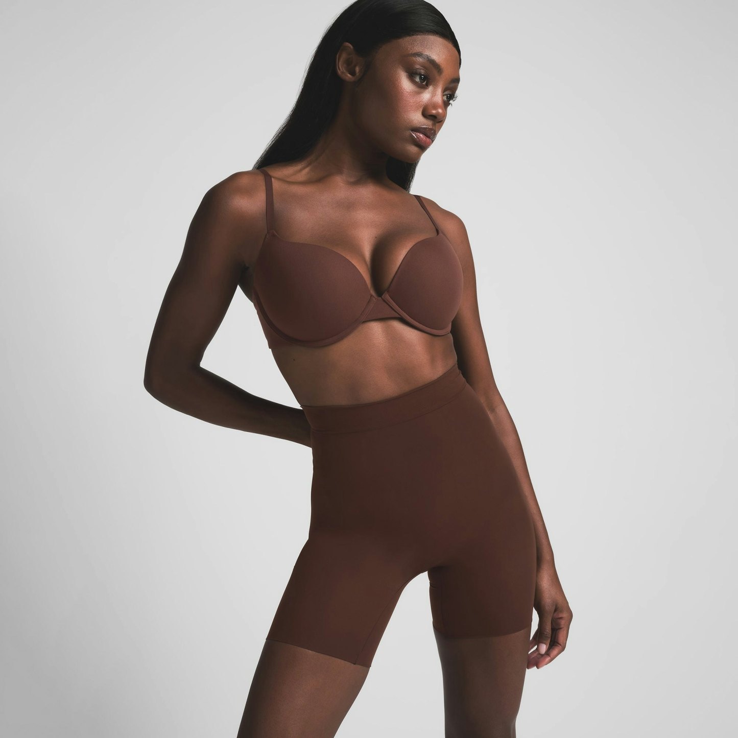 SHEER SEAMLESS HIGH-WAISTED MID THIGH SHORT - COCOA