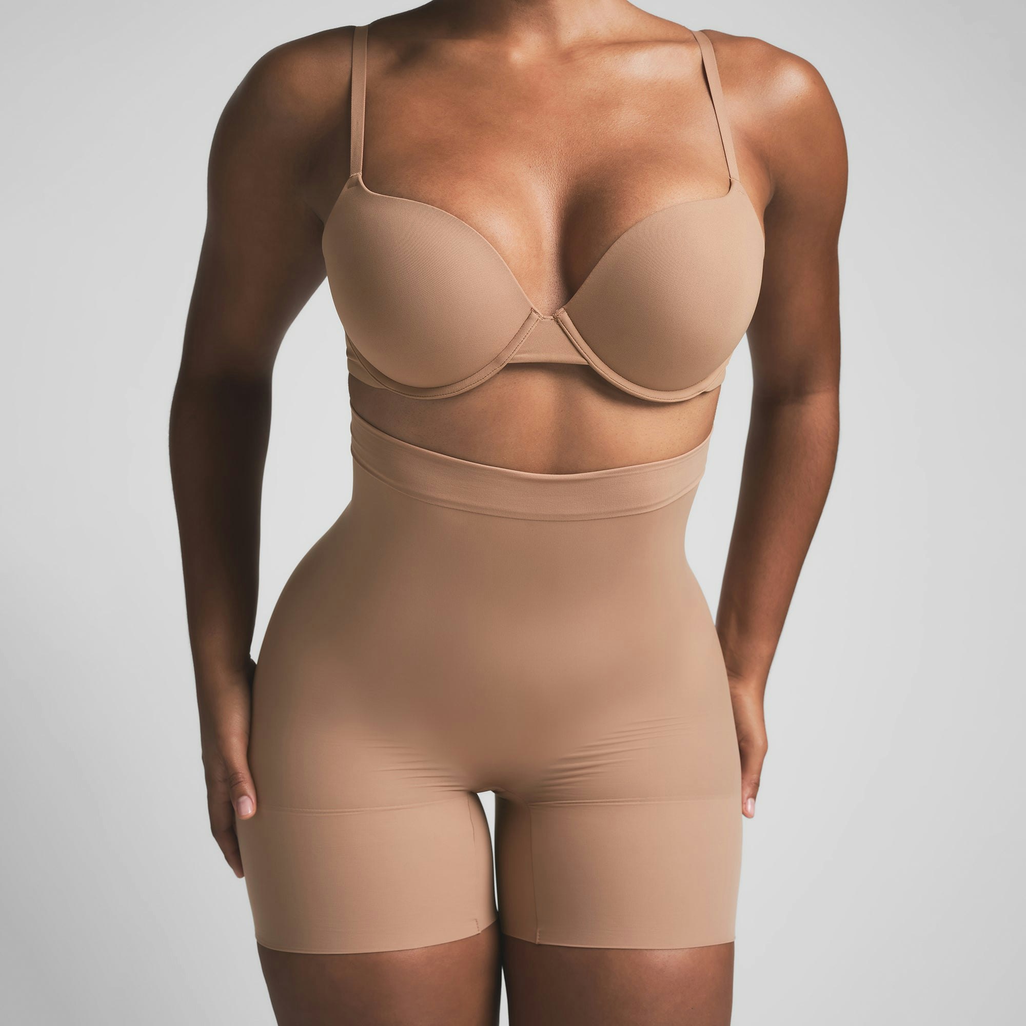 SHEER SEAMLESS HIGH-WAISTED MID THIGH SHORT - SIENNA