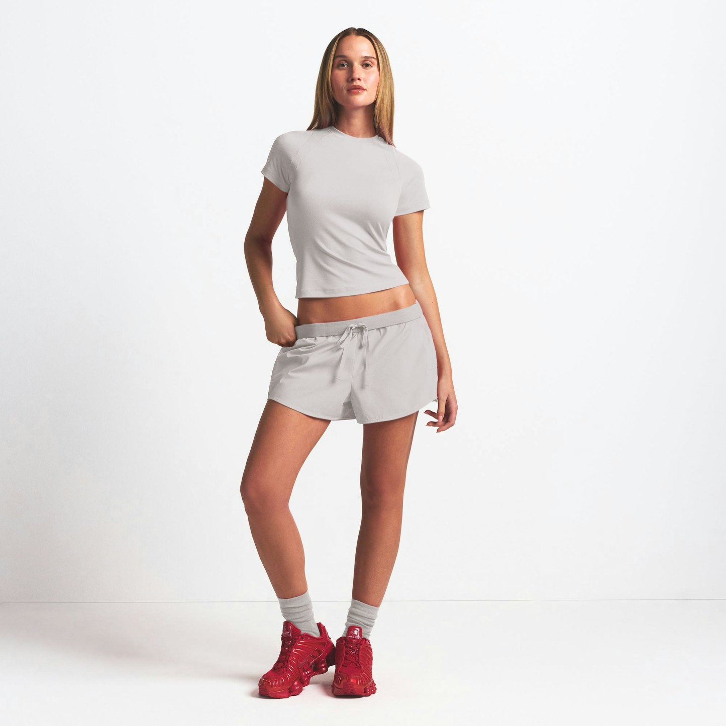 NikeSKIMS WOVEN NYLON 2.5" RUNNER SHORT - STONE - image 8