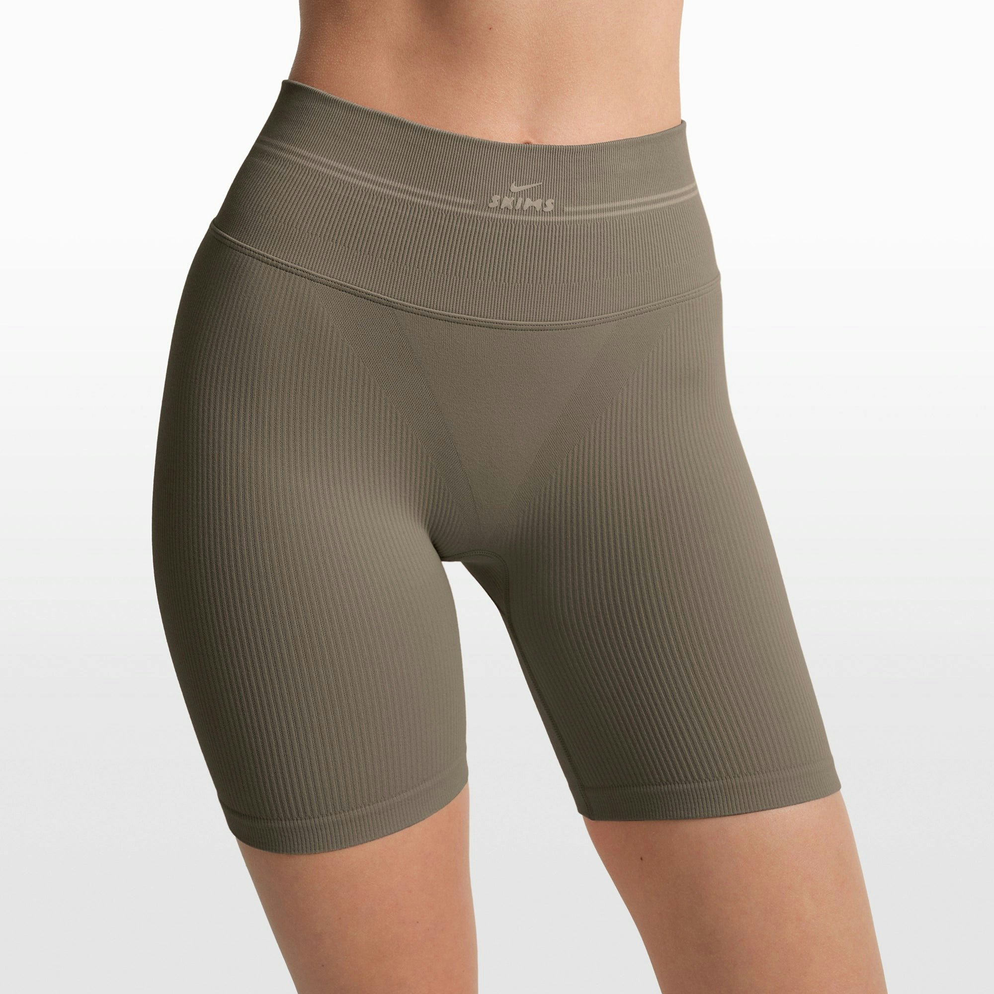 NikeSKIMS RIBBED SEAMLESS 5" BIKER SHORT - DUSTY OAKMOSS - image 25