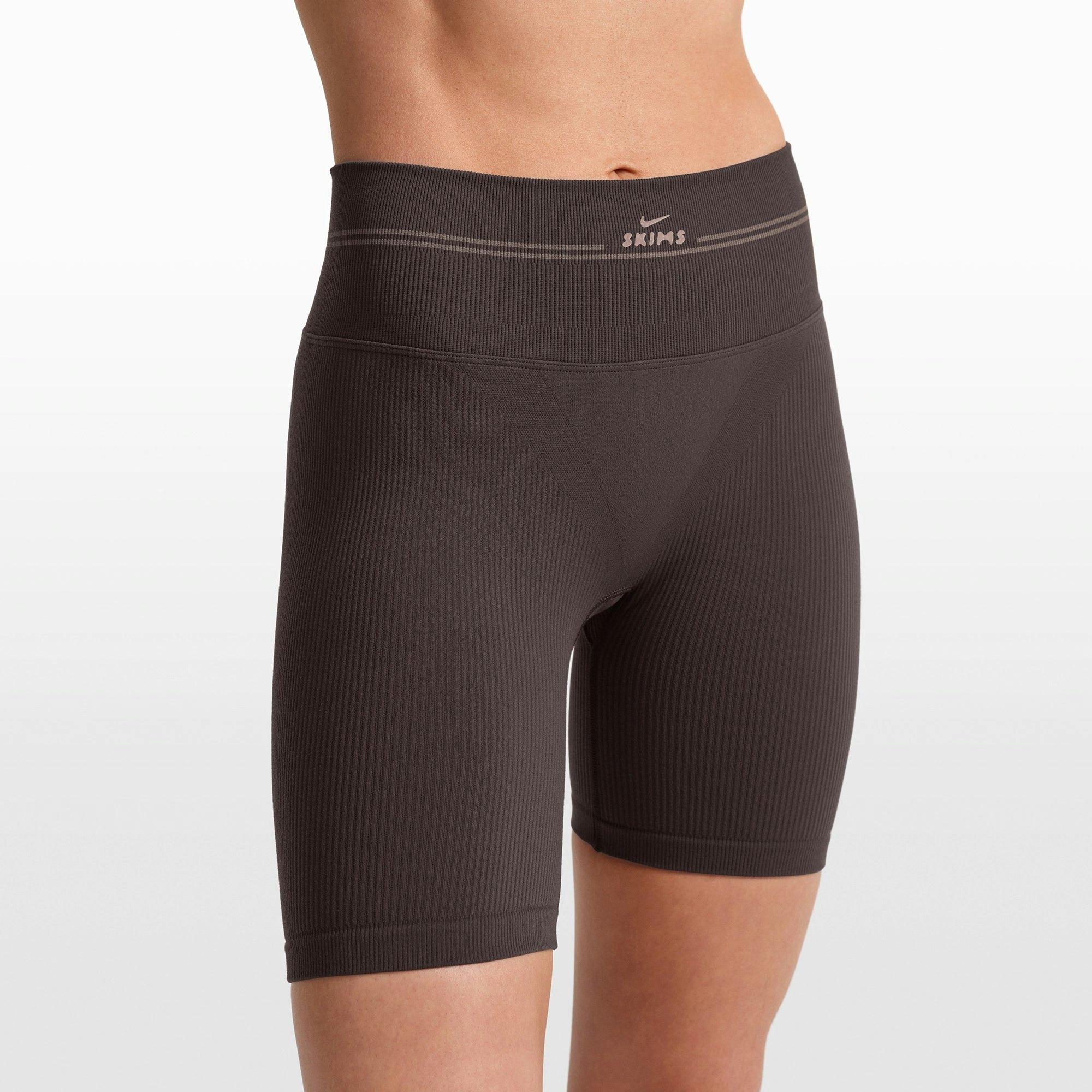 NikeSKIMS RIBBED SEAMLESS 5" BIKER SHORT - PHOENIX - image 8