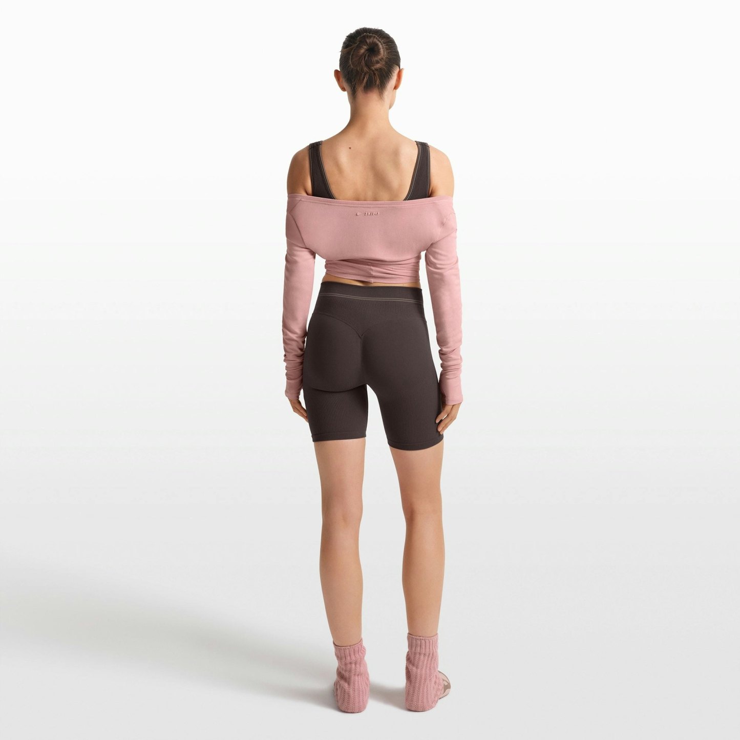 NikeSKIMS RIBBED SEAMLESS 5" BIKER SHORT - PHOENIX - image 11