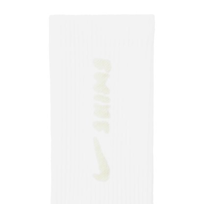 NikeSKIMS ACCESSORIES DRI-FIT™ CREW SOCK 3-PACK - BUBBLE GUM MULTI