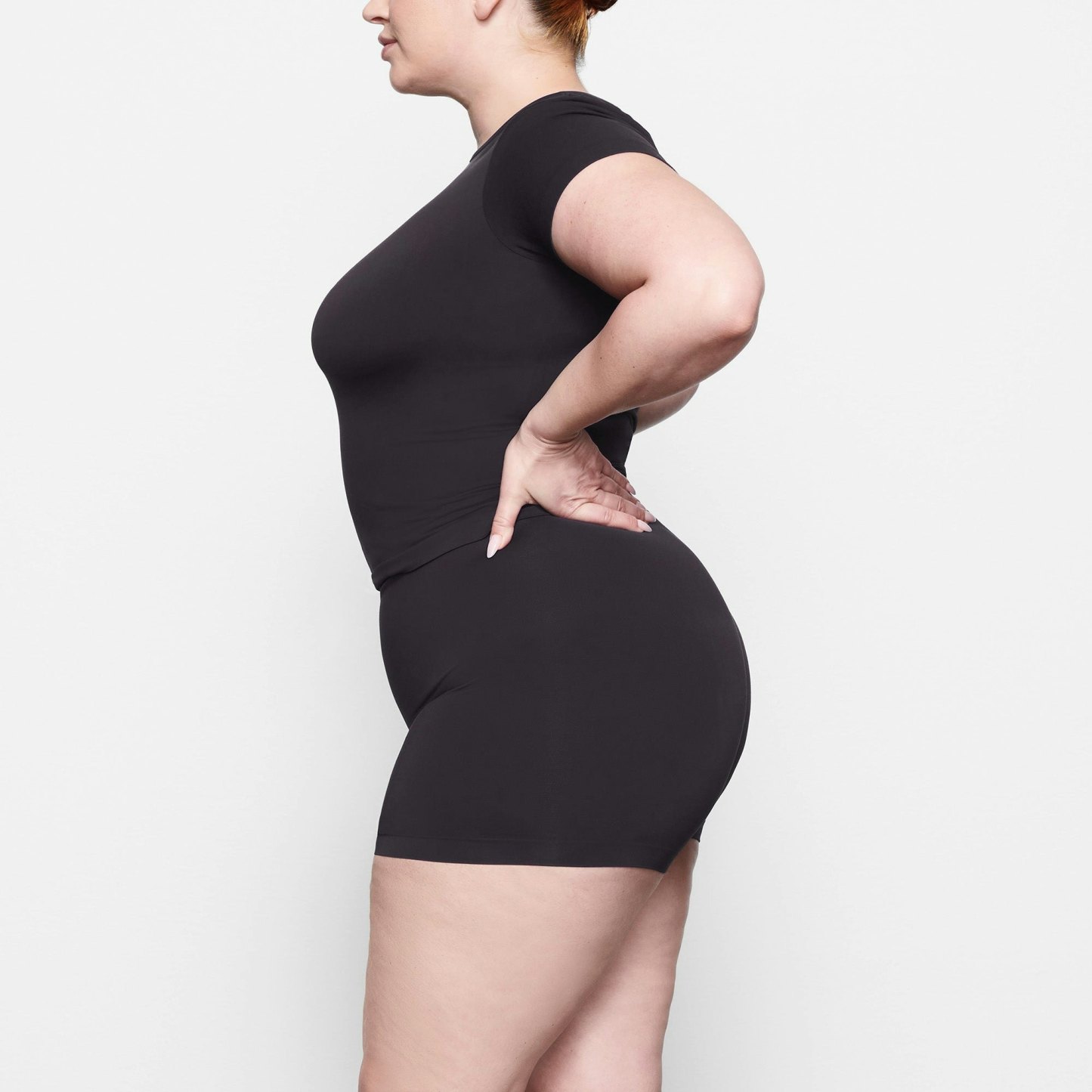 SOFT SMOOTHING SEAMLESS T-SHIRT - ONYX - image 2