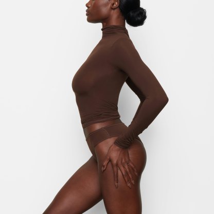 FITS EVERYBODY TURTLENECK TOP - COCOA - image 7