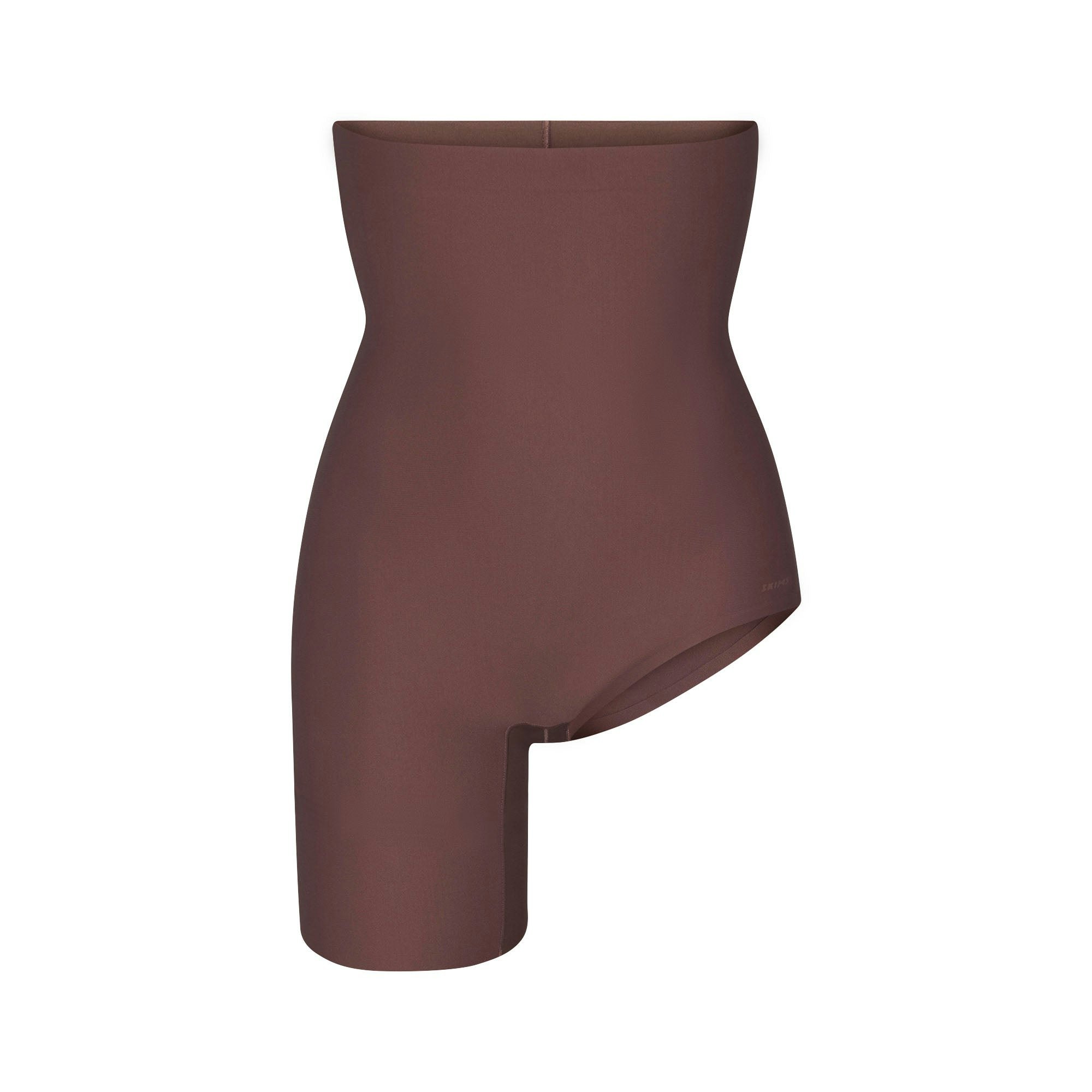 SKIMS BODY LEFT LEG SOLUTION SHORT - COCOA
