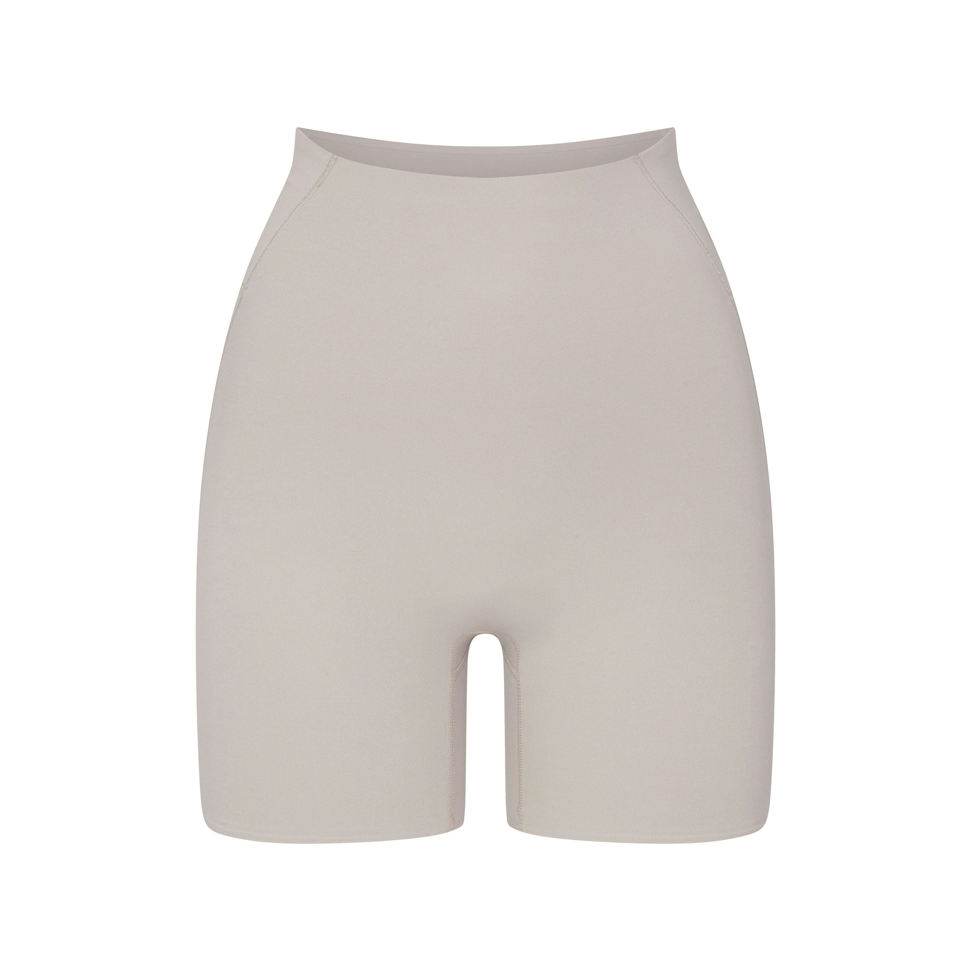 NikeSKIMS STUDIO STRETCH 5" BIKER SHORT - LINEN - image 6