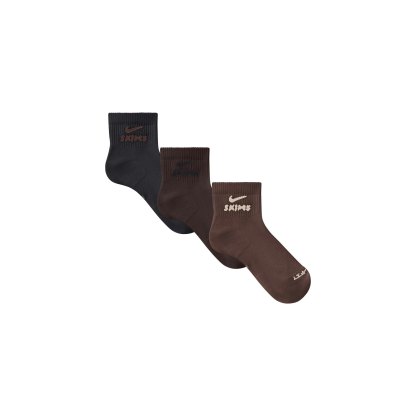 NikeSKIMS ACCESSORIES DRI-FIT™ QUARTER CREW SOCK 3-PACK - DARK SEPIA MULTI