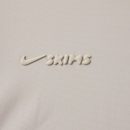 NikeSKIMS WOVEN NYLON 2.5" RUNNER SHORT - STONE - image 12