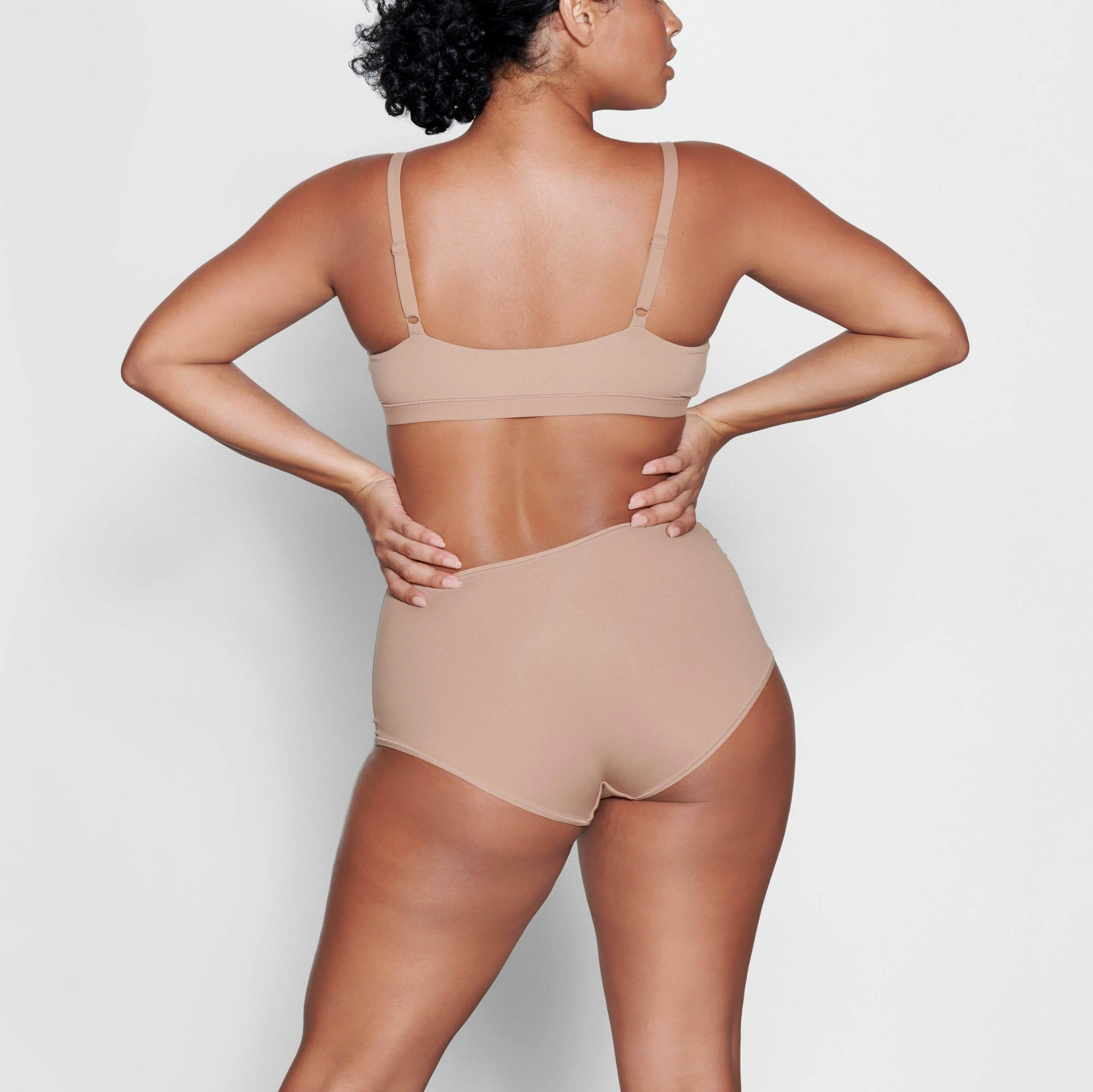 FITS EVERYBODY BOY SHORT - SIENNA