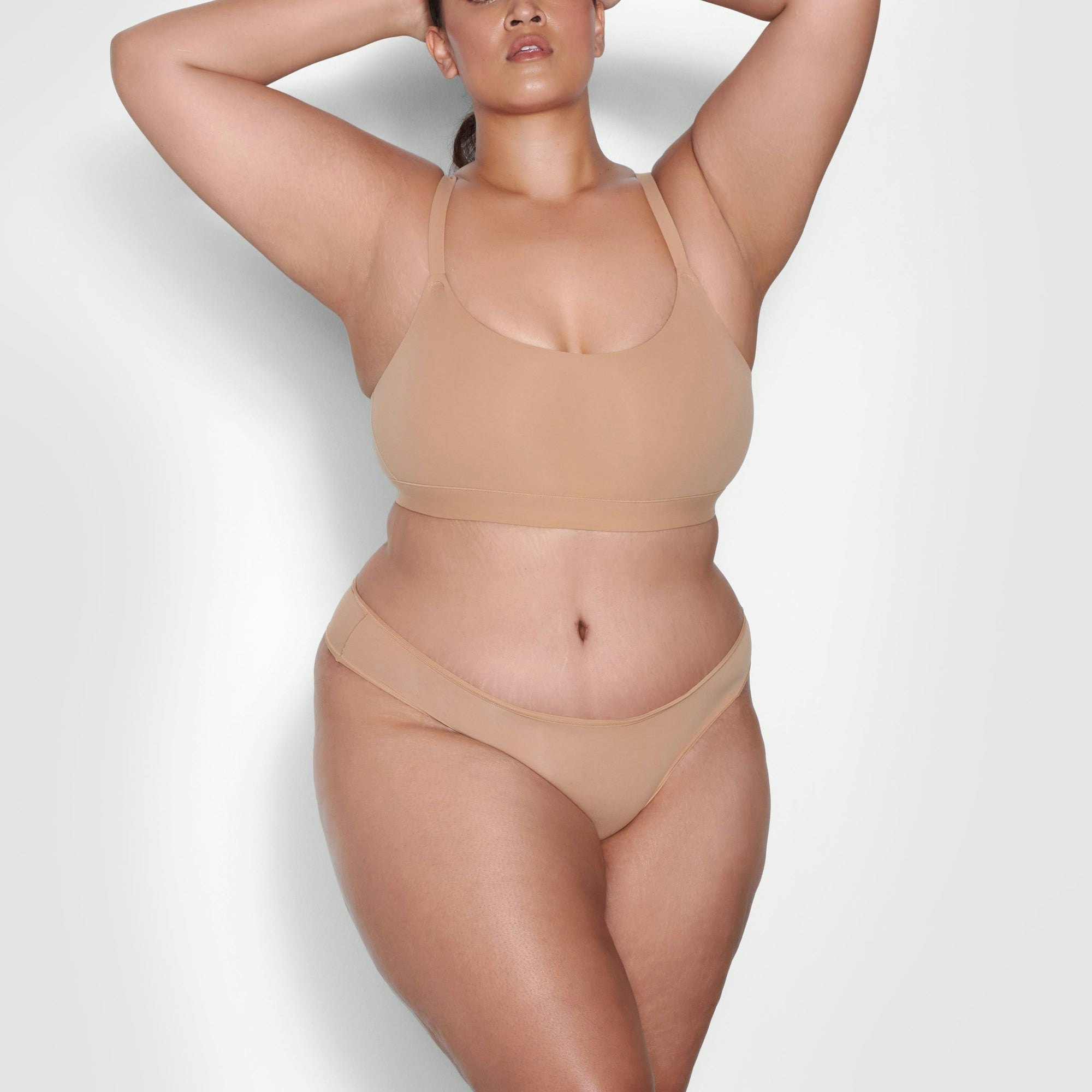 FITS EVERYBODY THONG - OCHRE