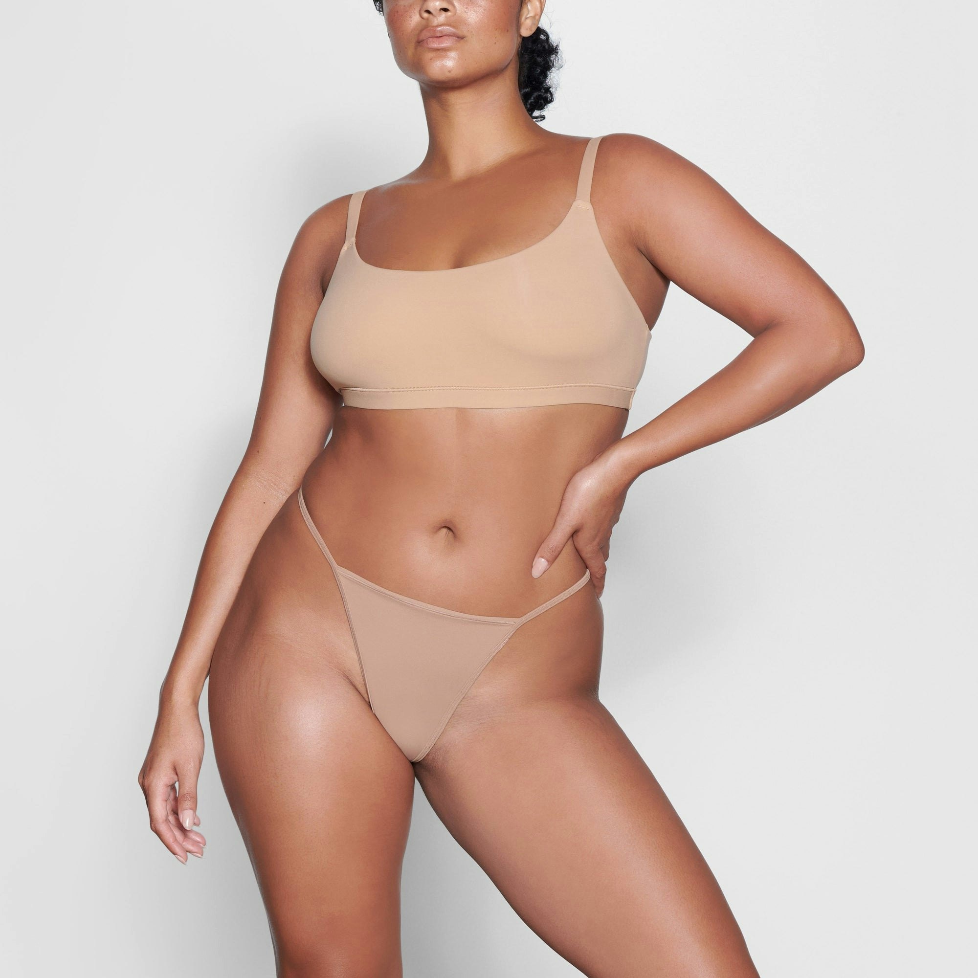 FITS EVERYBODY T-STRING THONG - OCHRE