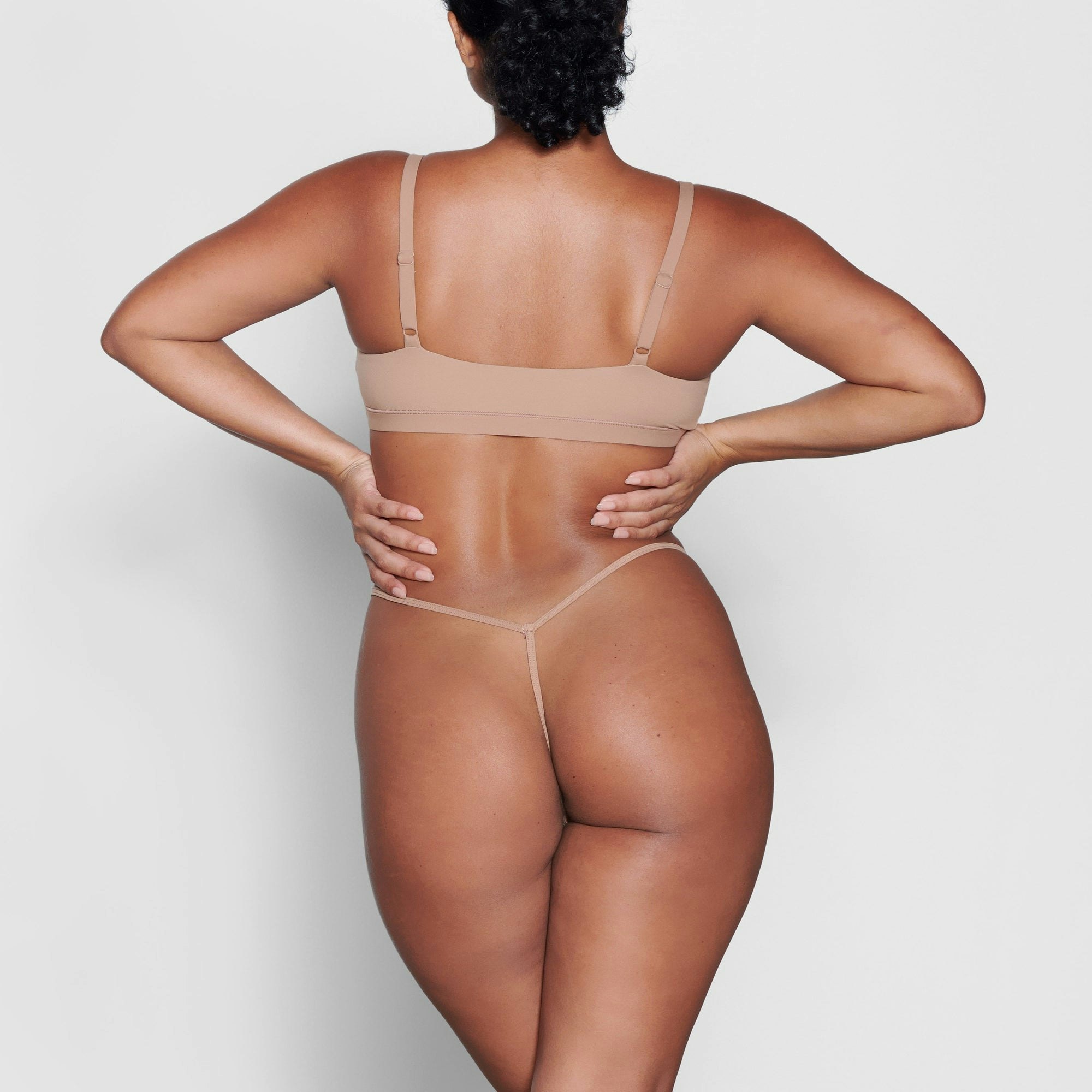 FITS EVERYBODY T-STRING THONG - SIENNA