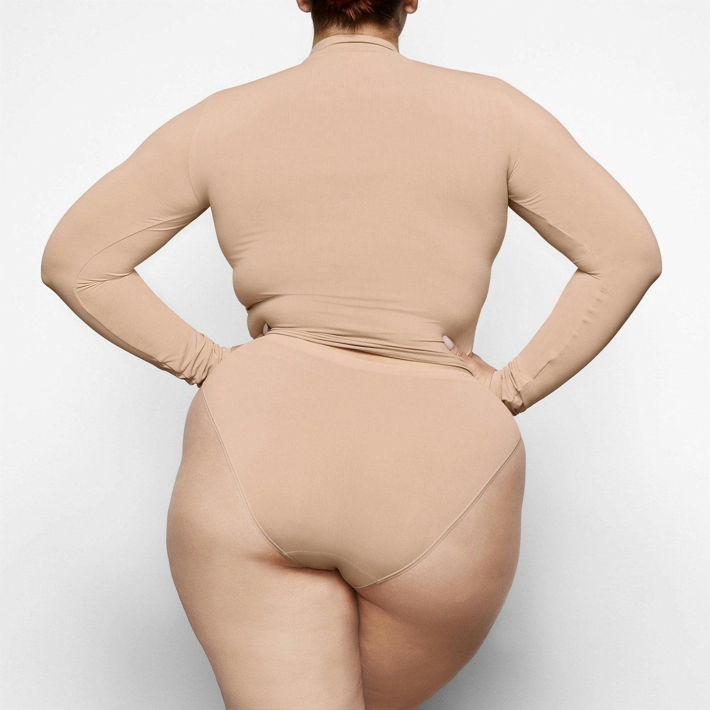 SOFT SMOOTHING SEAMLESS BRIEF - CLAY