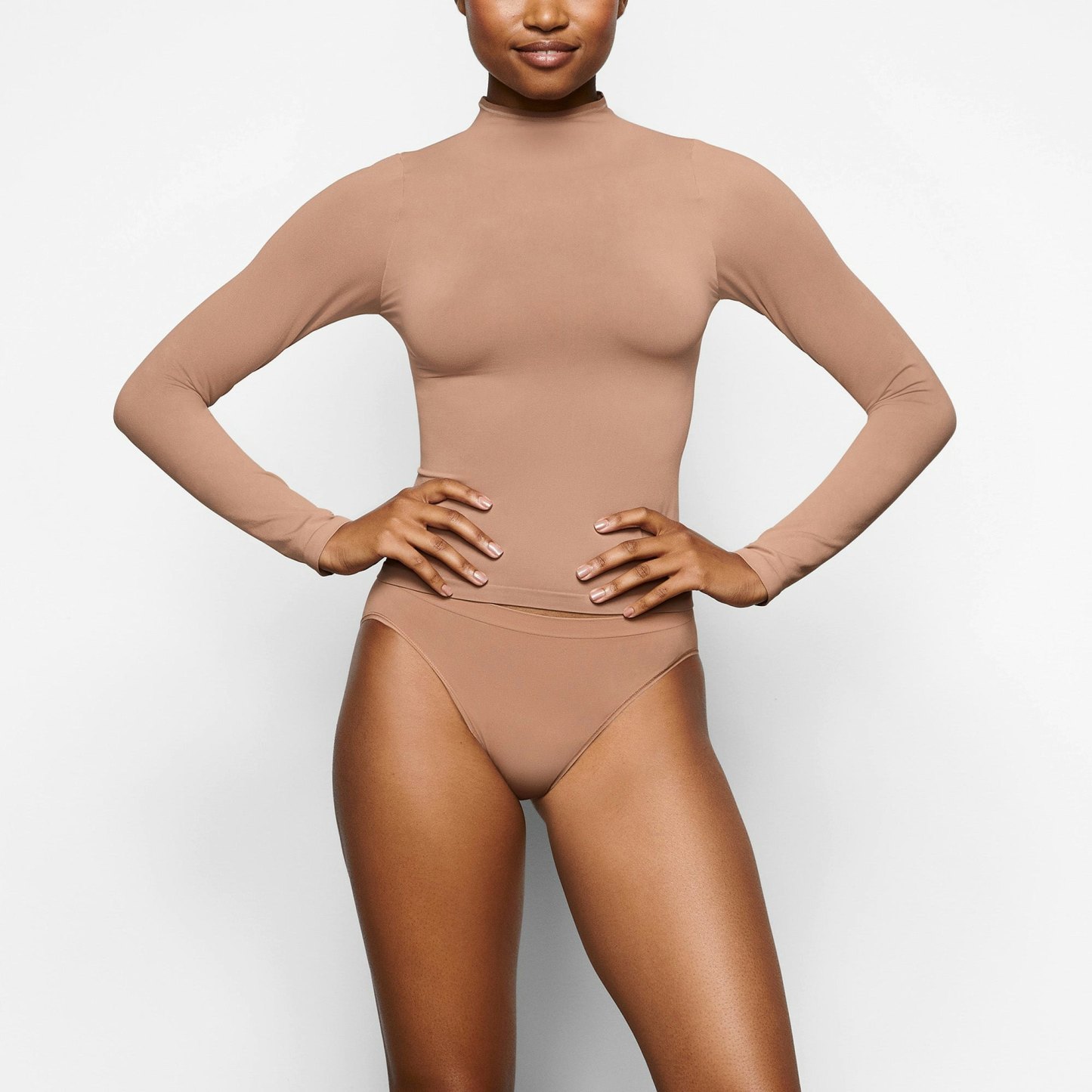 SOFT SMOOTHING SEAMLESS BRIEF - SIENNA